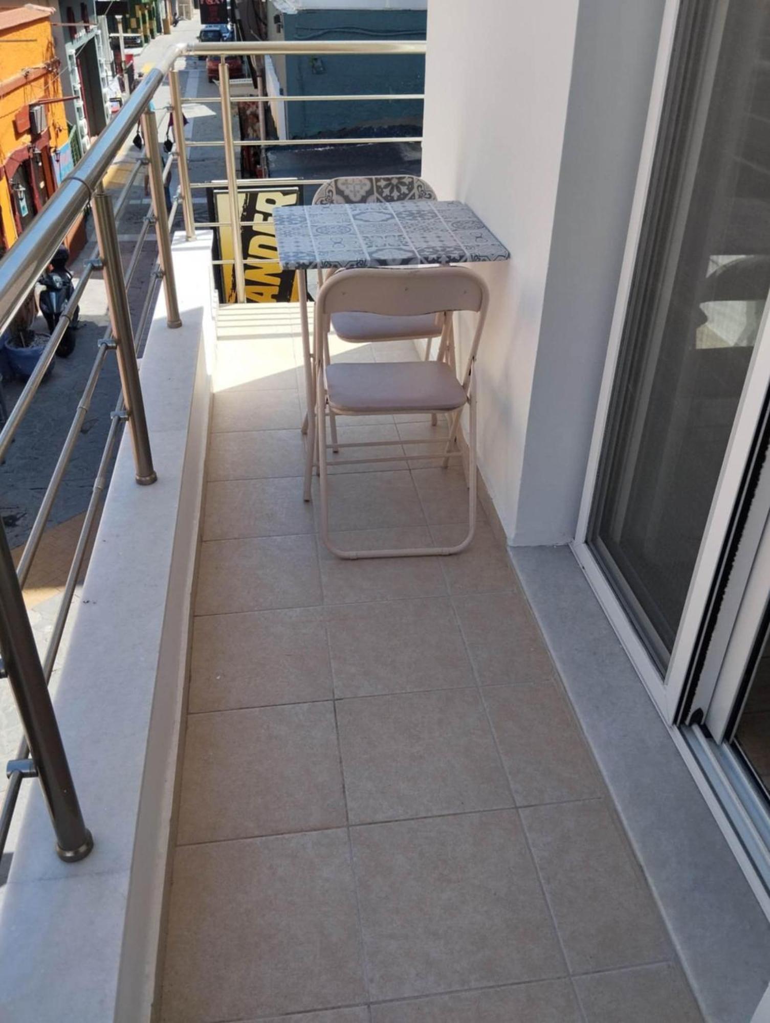Lilian's Seaview-party Street-youth Appartement