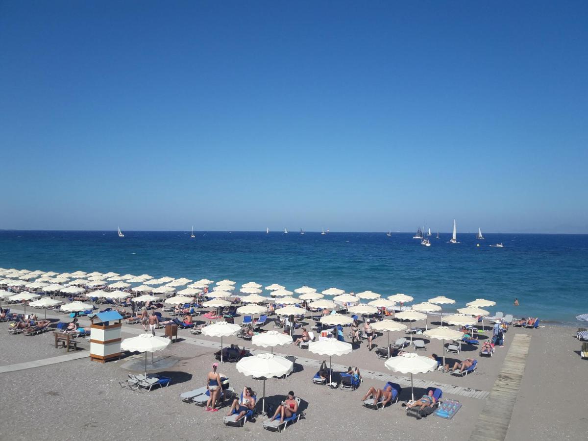 Lilian's Seaview-party Street-youth * Rhodes City